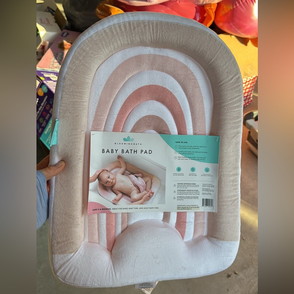 Blooming Bath Baby Bath Pad in Pink and White